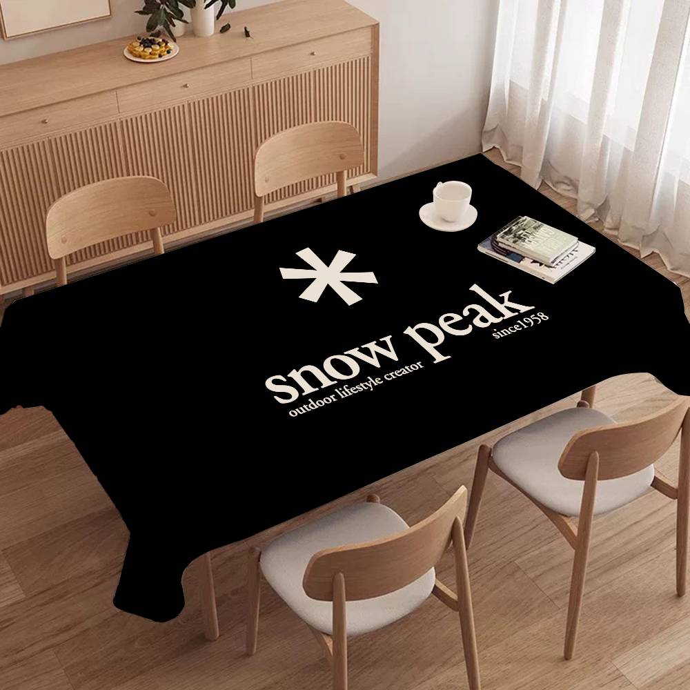 Modny, stylowy obrus z motywem – Home Textiles Today Logo recenzja i cena