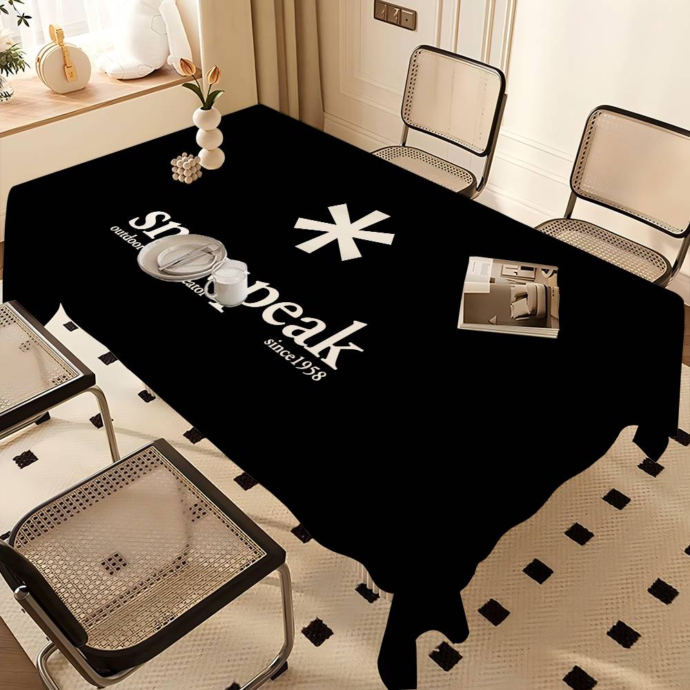 Modny, stylowy obrus z motywem – Home Textiles Today Logo recenzja i cena